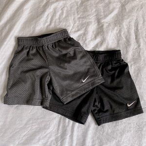 Set of two pairs boy’s basketball short